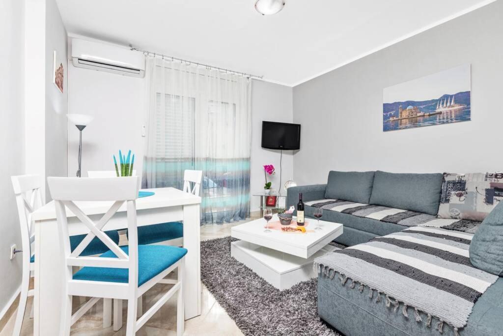 Apartment Milos Kotor Ngoại thất bức ảnh